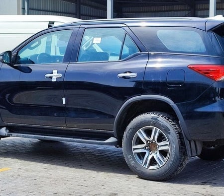 Nero Toyota Fortuner 2026