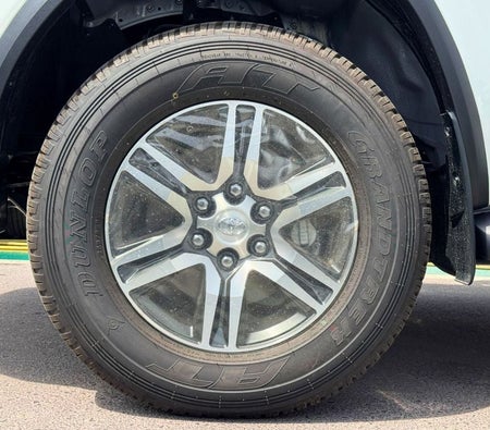 Bianca Toyota Fortuner 2026