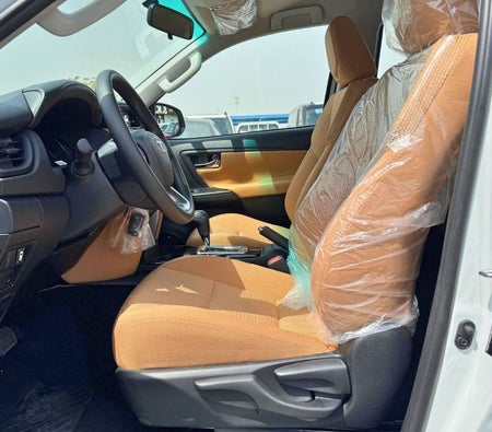 Белый Toyota Fortuner 2026 Белый Toyota Fortuner 2026