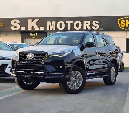 Schwarz Toyota Fortuner 2026 Schwarz Toyota Fortuner 2026