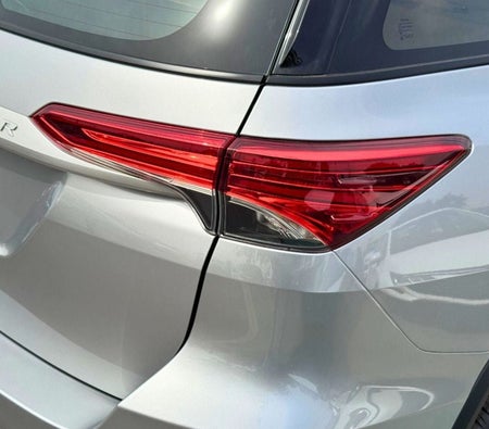 D'argento Toyota Fortuner 2026