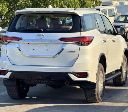 Bianca Toyota Fortuner 2026