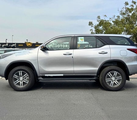D'argento Toyota Fortuner 2026
