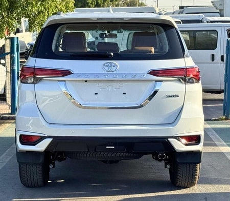 Bianca Toyota Fortuner 2026