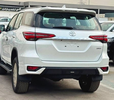 Bianca Toyota Fortuner 2026
