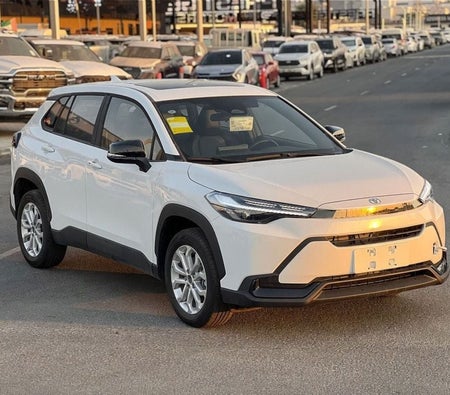 White Toyota Frontlander 2025