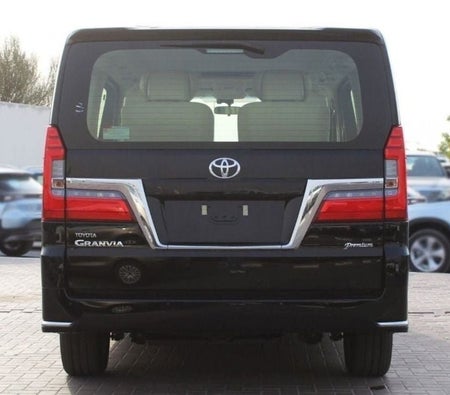 Toyota Granvia 2026, photo 4 of 4