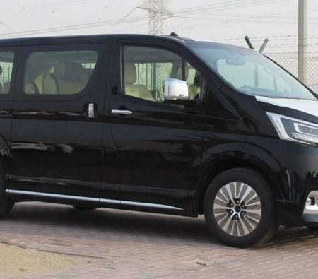 Toyota Granvia 2026, photo 2 of 4