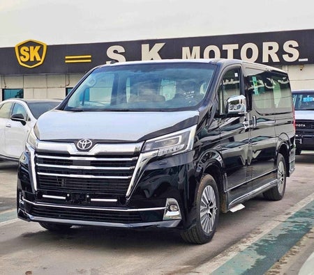Schwarz Toyota Granvia 2026 Schwarz Toyota Granvia 2026