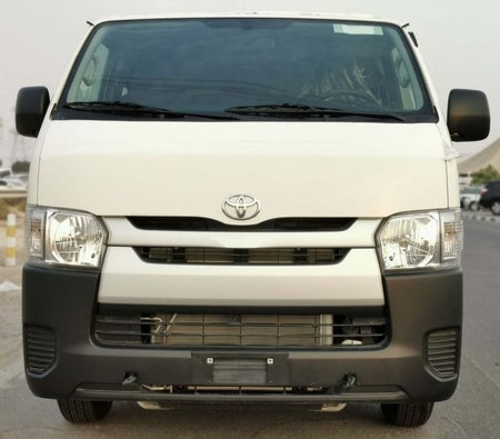Blanco Toyota Hiace 2022