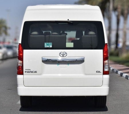 Toyota Hiace 2023, photo 3 of 4