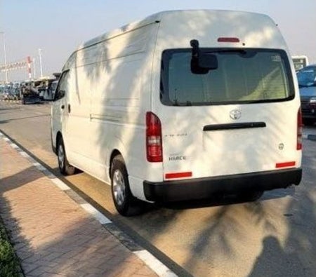 Toyota Hiace 2024, photo 3 of 4
