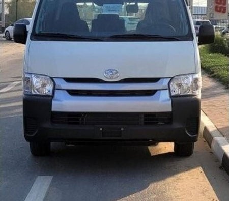 Toyota Hiace 2024, photo 2 of 4