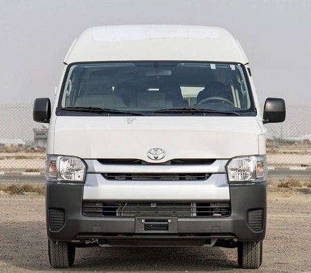 Toyota Hiace 2025, photo 2 of 4