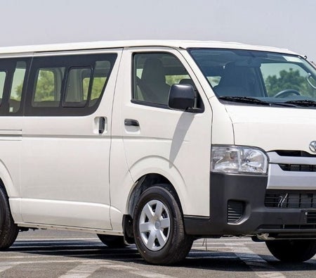 Toyota Hiace 2025, photo 3 of 4