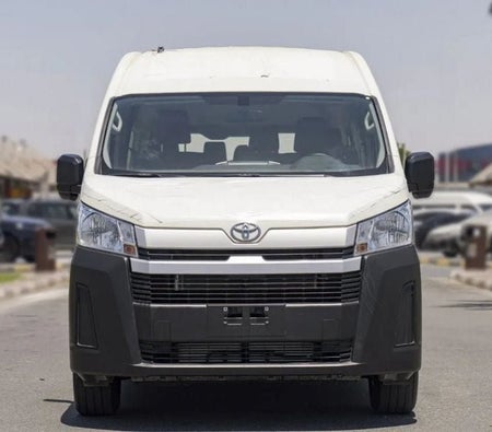 Toyota Hiace 2025, photo 4 of 4