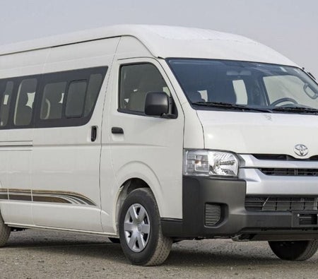 Toyota Hiace 2025, photo 2 of 4