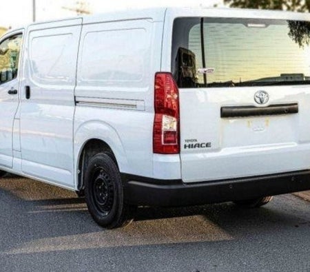 Toyota Hiace 2025, photo 2 of 4