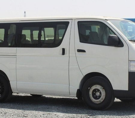 Toyota Hiace 2025, photo 3 of 4