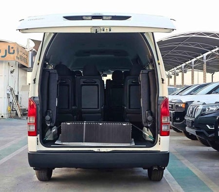 Weiß Toyota Hiace 2025 Weiß Toyota Hiace 2025