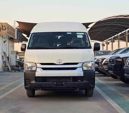 Weiß Toyota Hiace 2025 Weiß Toyota Hiace 2025