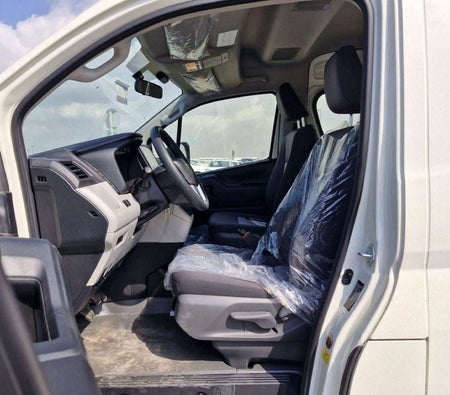 Toyota Hiace 2026, photo 3 of 4
