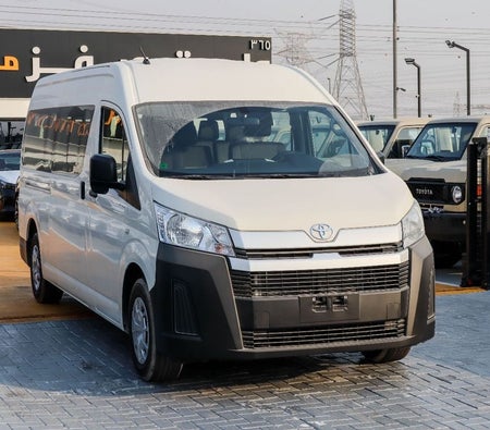 Toyota Hiace 2026, photo 3 of 4