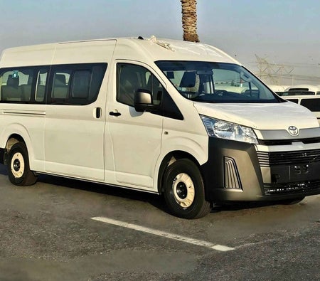 Bianca Toyota Hiace 2026