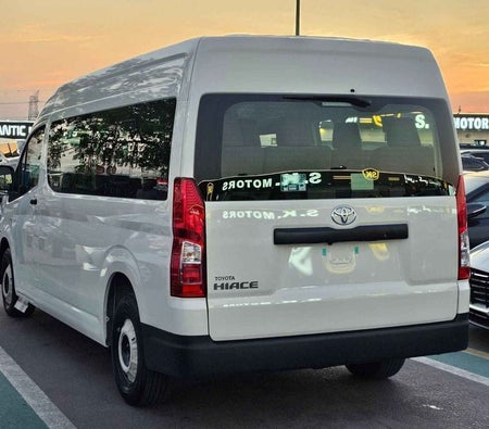 Bianca Toyota Hiace 2026