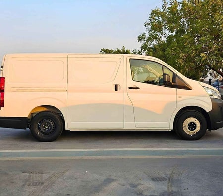 Bianca Toyota Hiace 2026