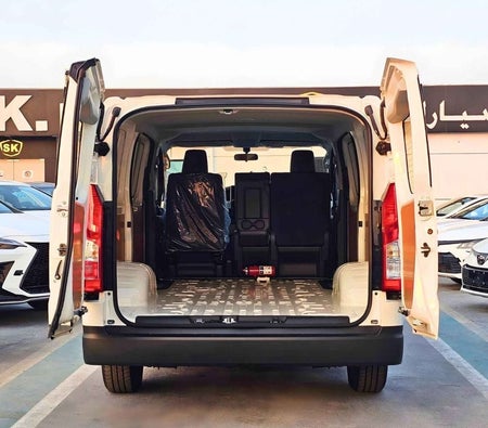 Bianca Toyota Hiace 2026