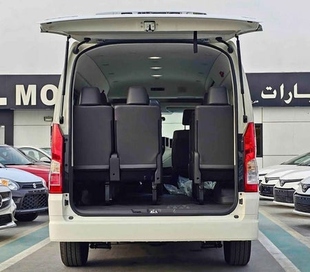 Bianca Toyota Hiace 2026