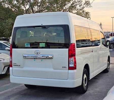 Bianca Toyota Hiace 2026