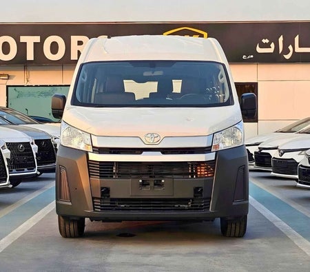 Белый Toyota Hiace 2026 Белый Toyota Hiace 2026