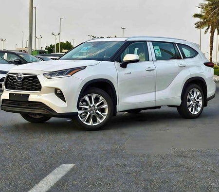 Белый Toyota Highlander 2026 Белый Toyota Highlander 2026