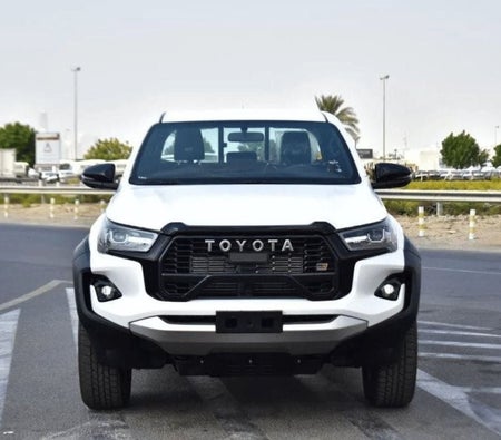 Toyota Hilux 2024, photo 1 of 4