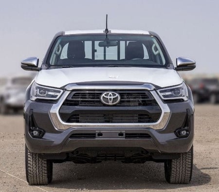 Toyota Hilux 2024, photo 3 of 4