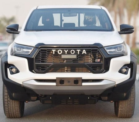 Toyota Hilux 2024, photo 2 of 4