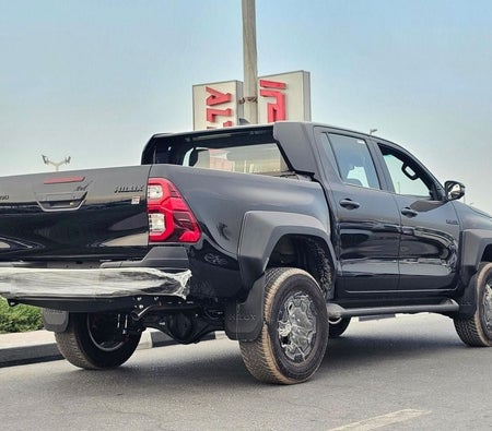 Toyota Hilux 2025, photo 3 of 4