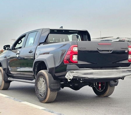 Toyota Hilux 2025, photo 4 of 4