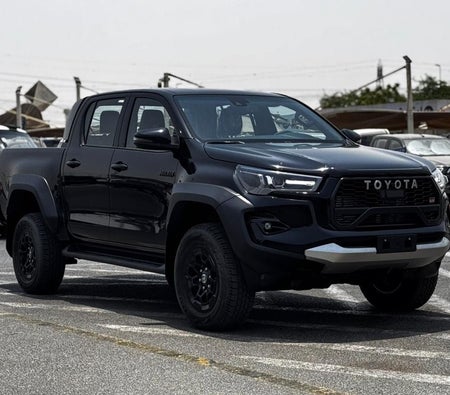 Toyota Hilux 2025, photo 3 of 4