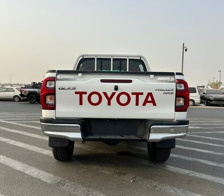 Blanco Toyota Hilux 2025