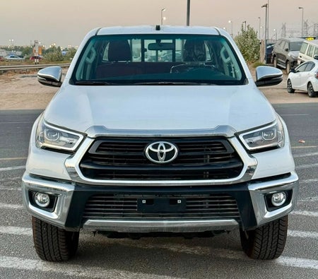 Toyota Hilux 2025, photo 3 of 4