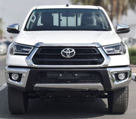 Toyota Hilux 2025, photo 1 of 4