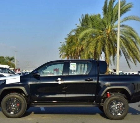 Toyota Hilux 2025, photo 2 of 4