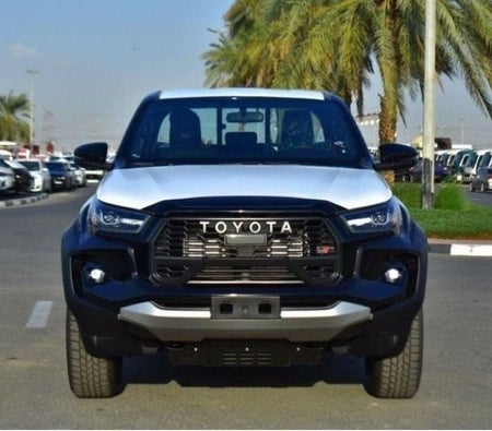 Toyota Hilux 2025, photo 1 of 4