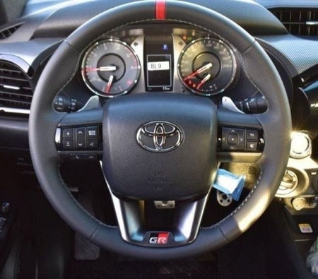 Toyota Hilux 2025, photo 4 of 4