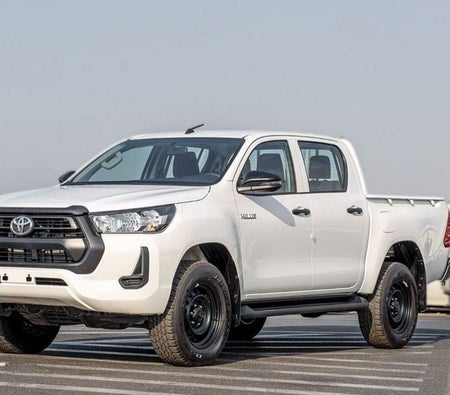 Toyota Hilux 2025, photo 1 of 4