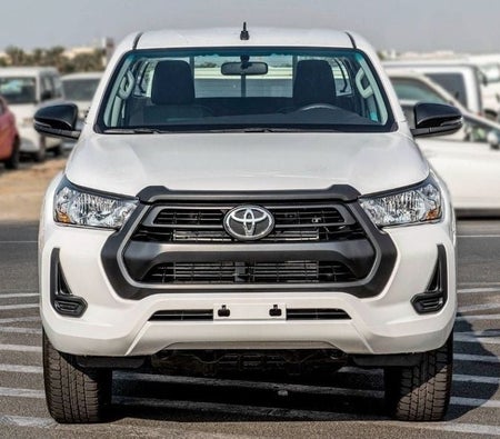 Toyota Hilux 2025, photo 2 of 4