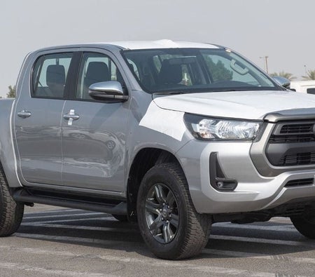 Toyota Hilux 2025, photo 2 of 4